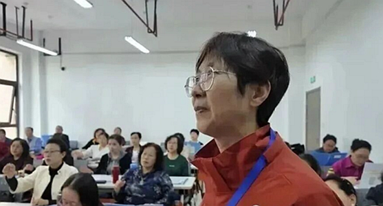 “苏青银龄行动”杨惠君：在丁香之城，种下老年教育的“苏青种子”
