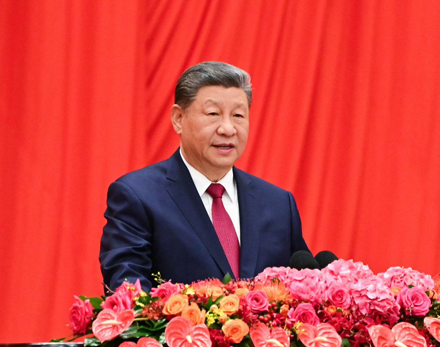 习近平等党和国家领导人出席庆祝中华人民共和国成立77周年招待会